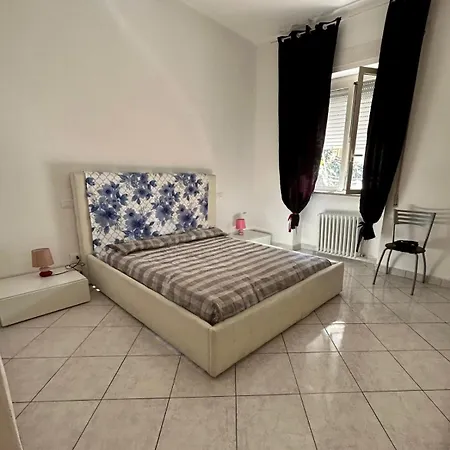 Morelli - Via Trento 7 * Follonica